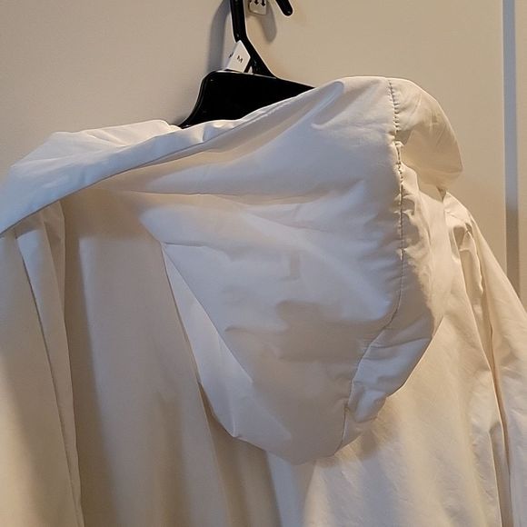 Igor Dobranic White Oversized Coat - Picture 6 of 15